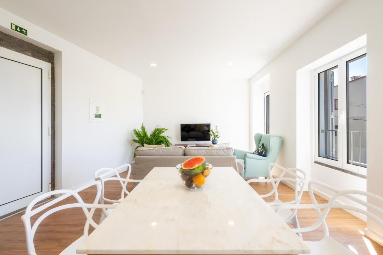 Casa Amarela Apartments - By Casas Na Ilha Camara de Lobos Bagian luar foto